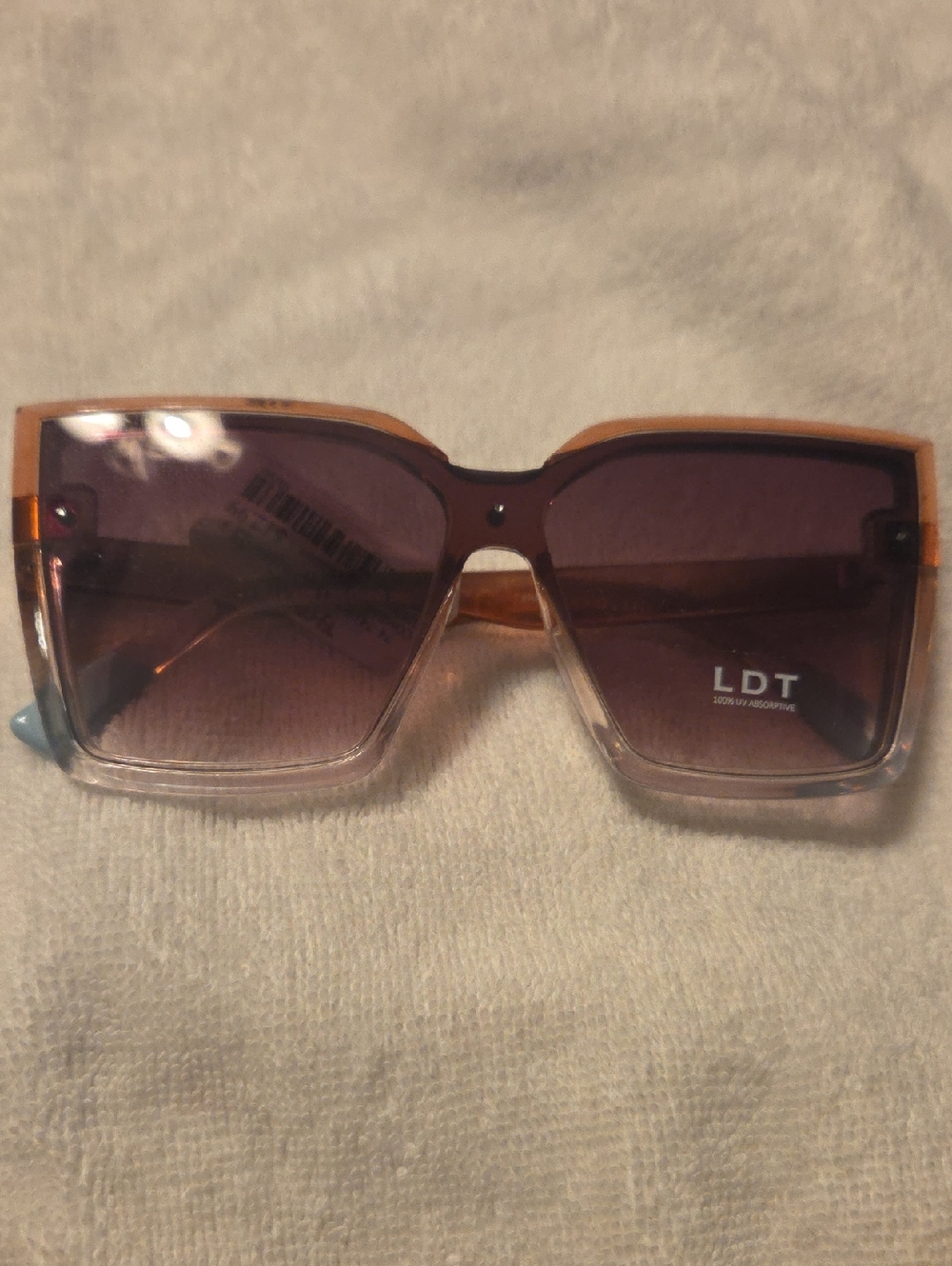 LDT Women’s Oversized Square Sunglasses in Gradient Brown (1)